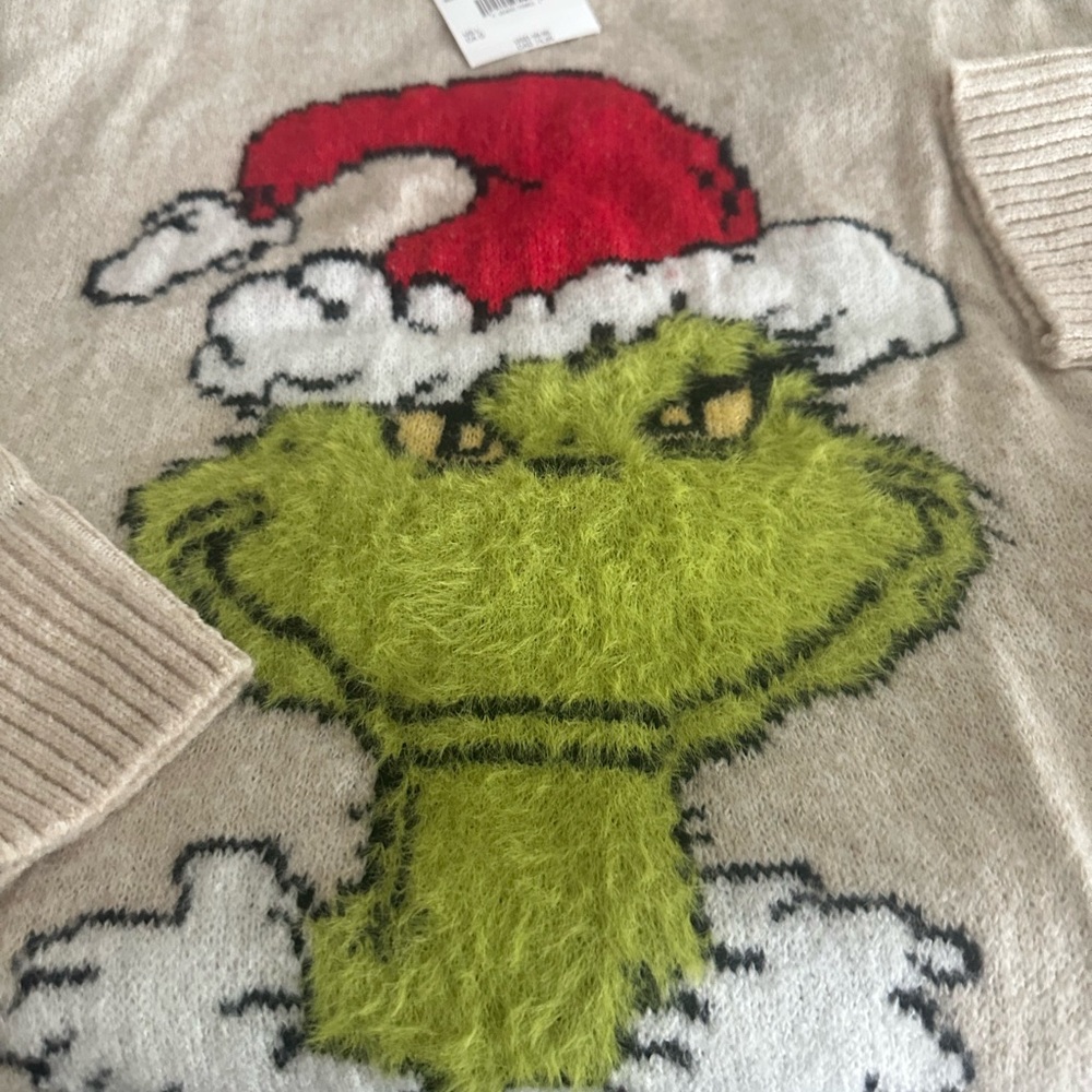 American Eagle Outfitters Grinch Sweater - Green and Red